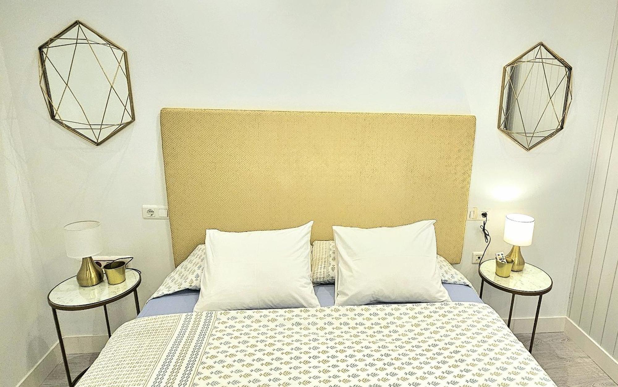 Stay Home & Away In The Heart Of Historical Town Of مالقة المظهر الخارجي الصورة